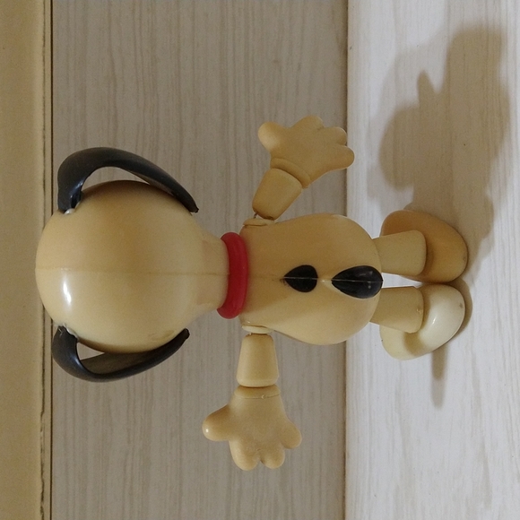 Vintage Snoopy 1958,1966 United Feature Syndicate, PVC Plastic Toy Doll - Picture 2 of 3